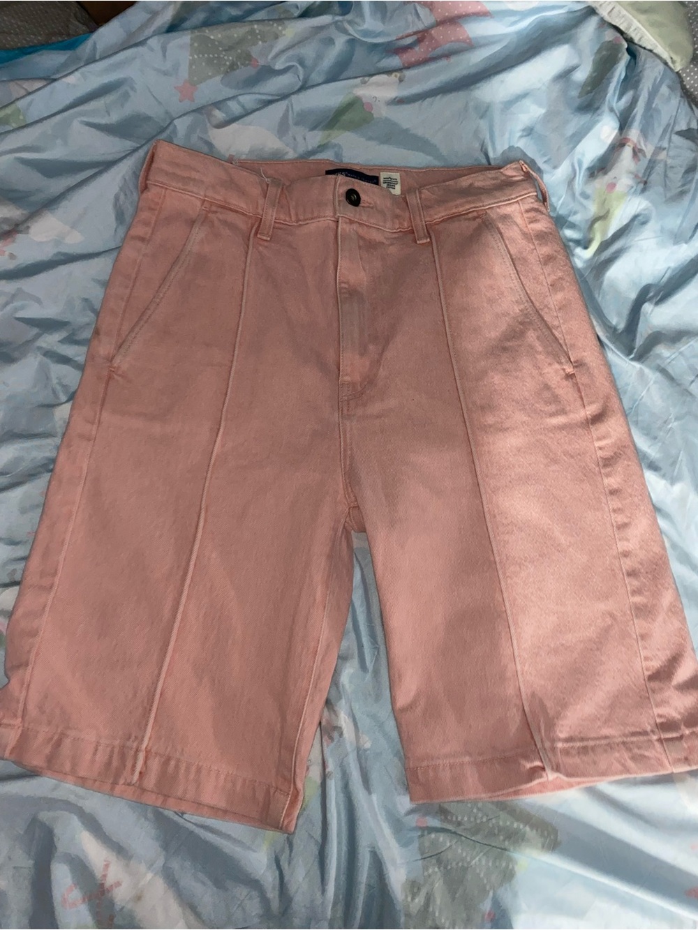 Levi's Dusty Pink Women's Bermuda Shorts